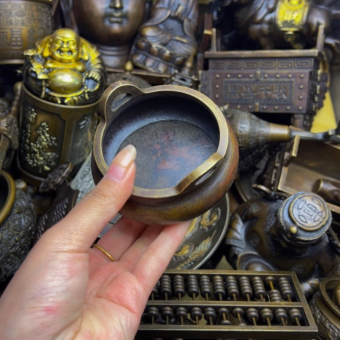 初**九铜器摆件诚信经营