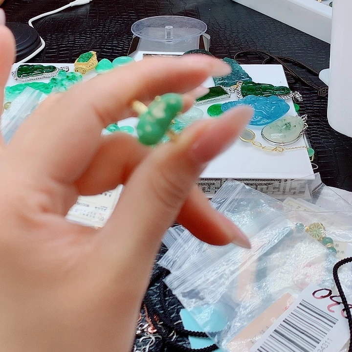 翡翠戒指银S925镶嵌，