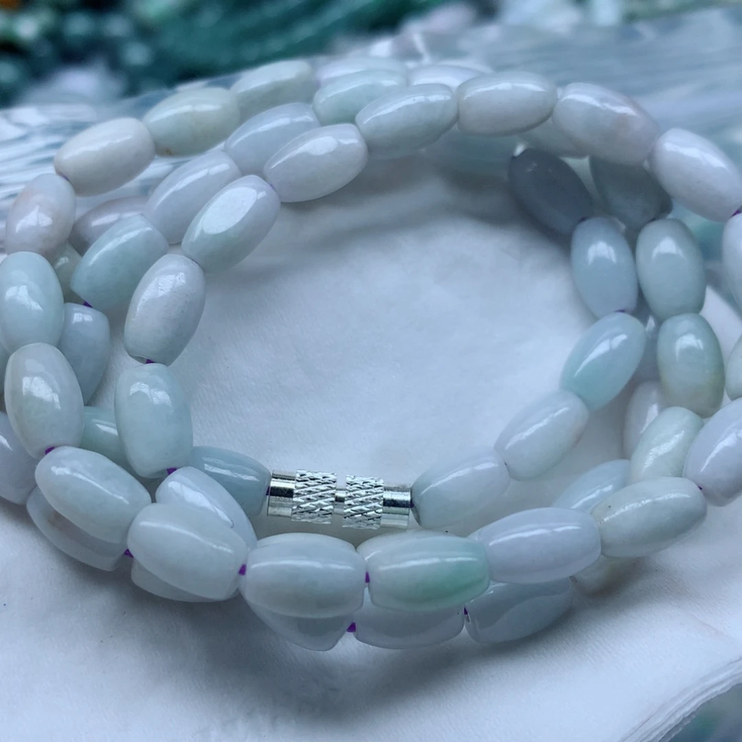 翡翠颈饰未镶嵌手串