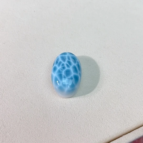 针钠钙石（海纹石）颈饰未镶嵌裸石