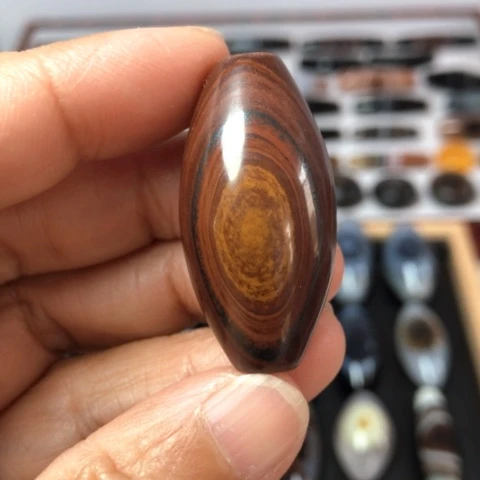 玛瑙/玉髓未镶嵌珠宝半成品