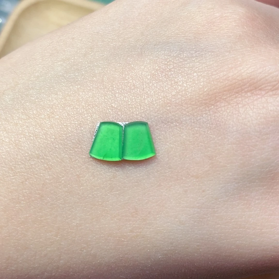 定制翡翠未镶嵌翡翠