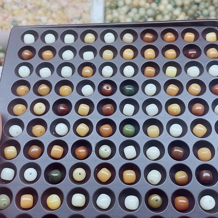 吊坠白玉菩提8微瑕多宝桶200颗