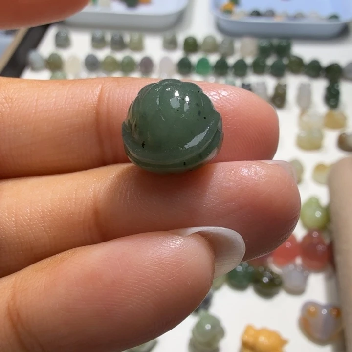 未镶嵌和田玉珠宝半成品
