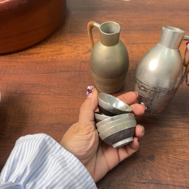 一个陶瓷物件哈哈哈哈