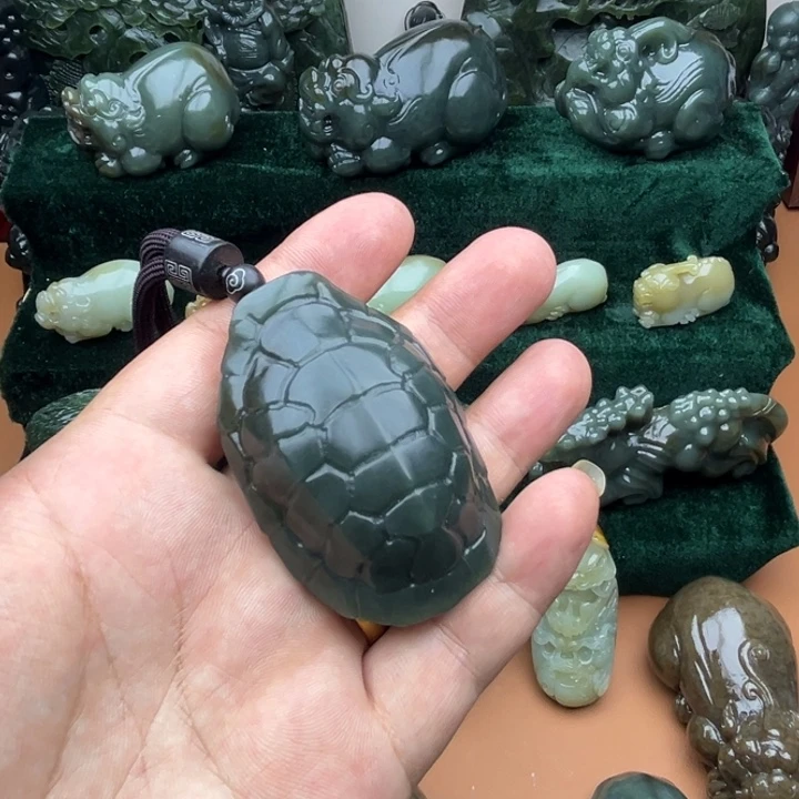 聂***军和田玉（糖玉）未镶嵌挂件