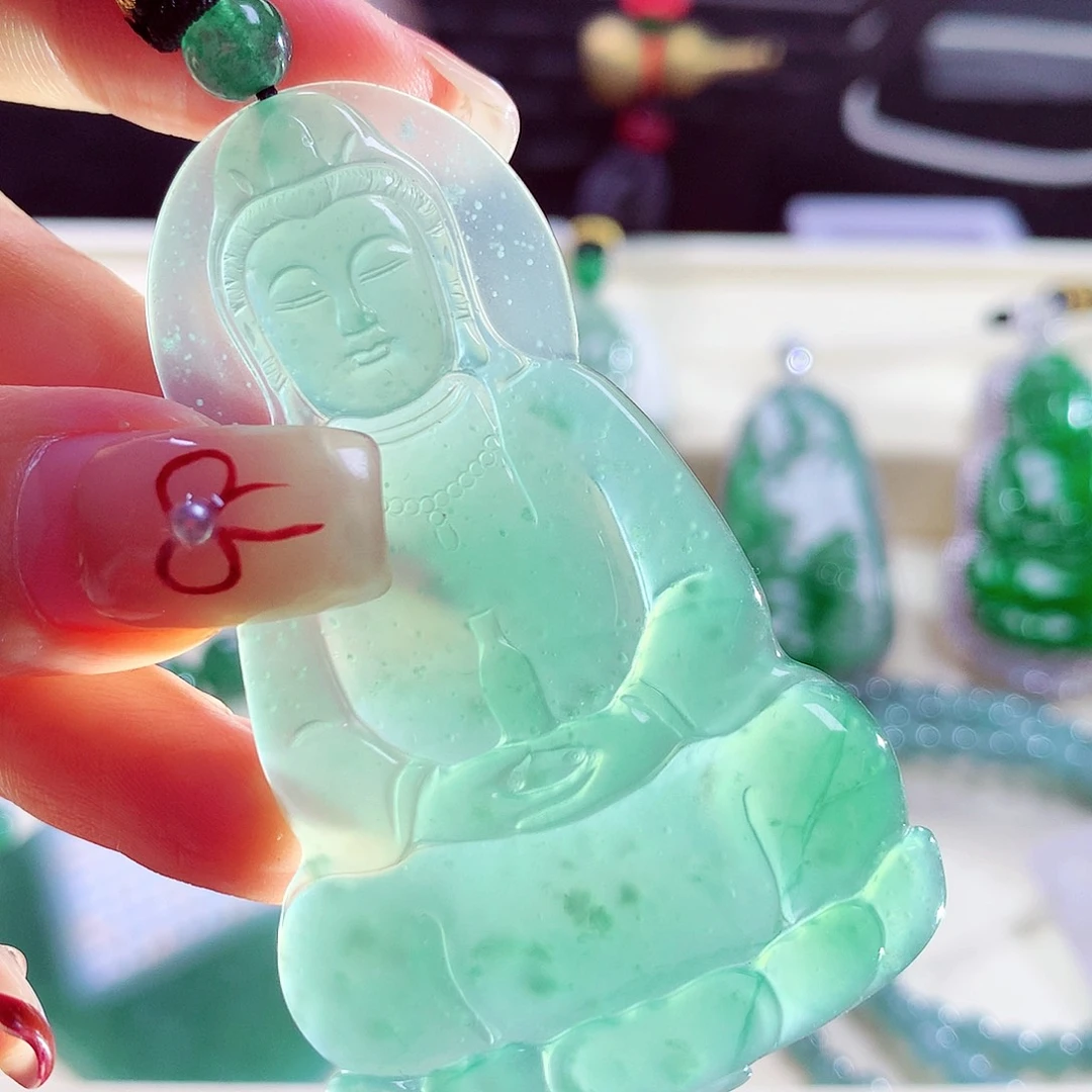 翡翠颈饰未镶嵌天然