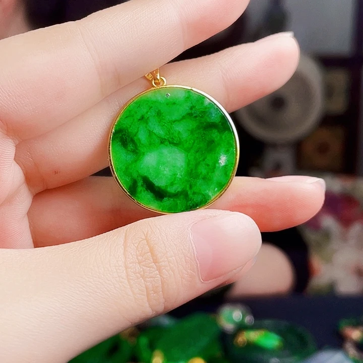 翡翠银S925镶嵌颈饰多样性