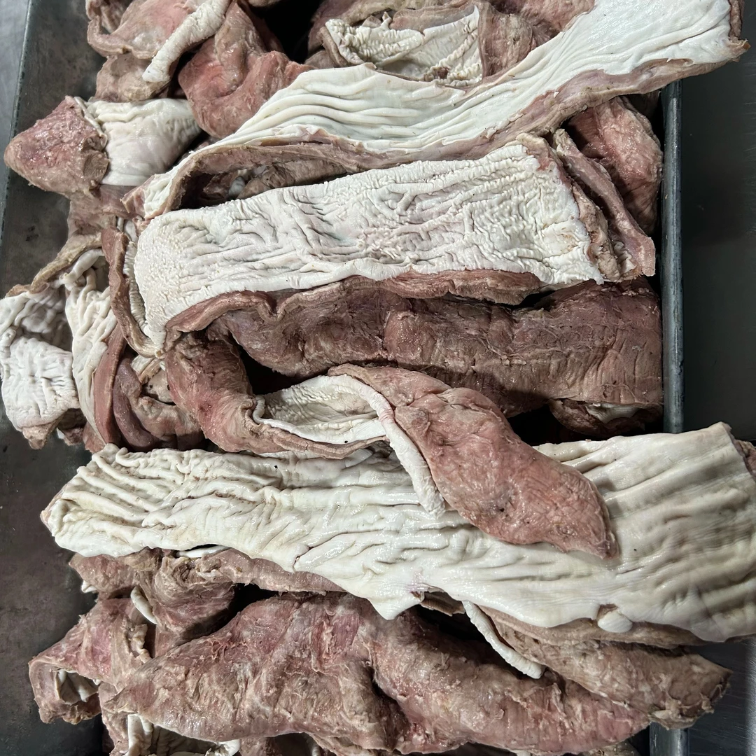 新疆本地新鲜牛红肠半成品