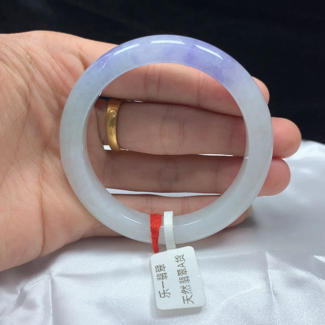 翡翠未镶嵌手镯（圆镯）54.1