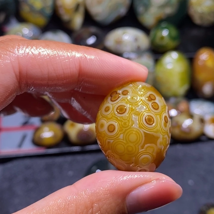 未镶嵌玛瑙/玉髓珠宝奇石