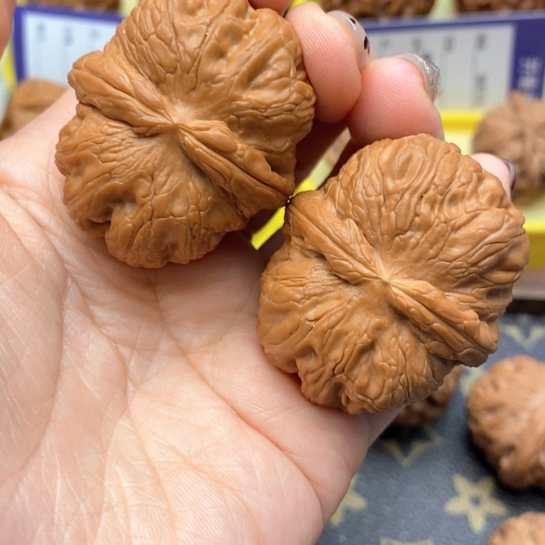 文玩核桃把件42尺精品平谷元宝