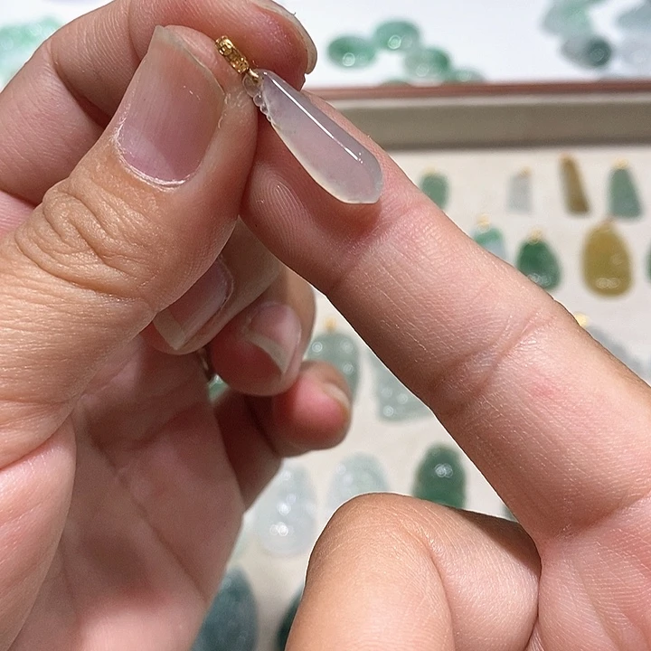 吊坠(不含链)18K金镶嵌翡翠