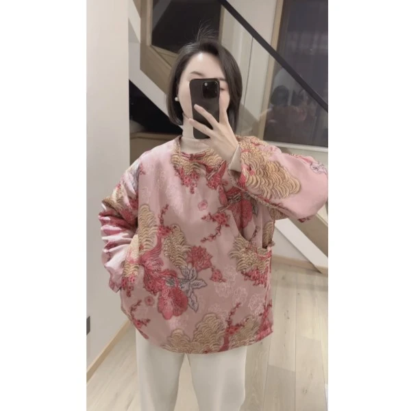 奕奕推荐《 凤凰》浮雕刺绣侧门襟夹棉外套女