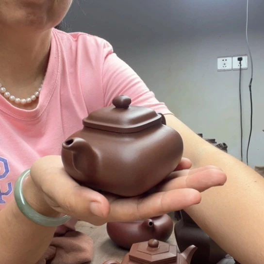 茶壶紫砂张*泥料红皮龙