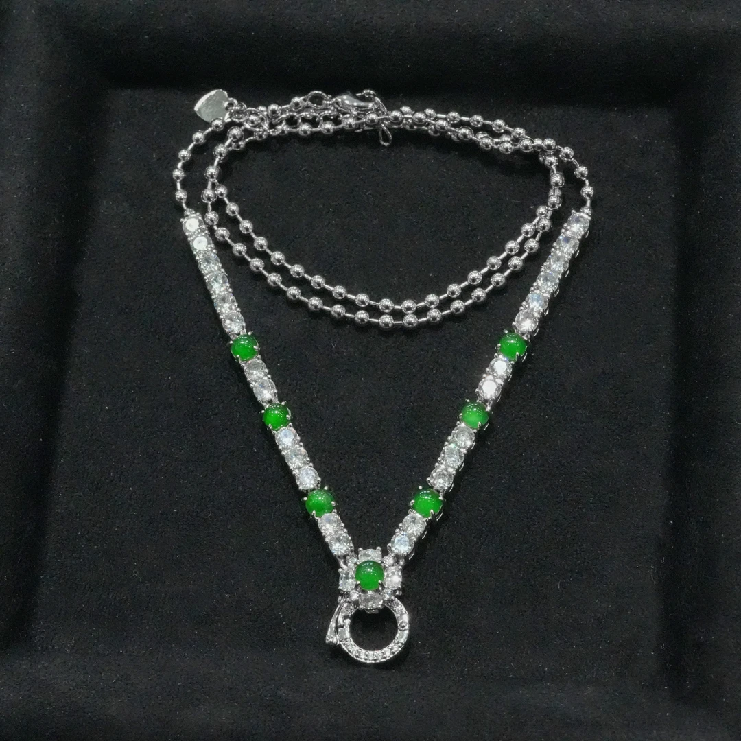 天然A货翡翠蛋面百搭项链多样性发