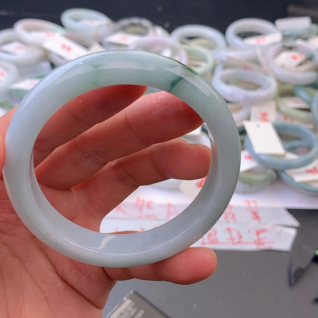 翡翠手镯未镶嵌12358888888888