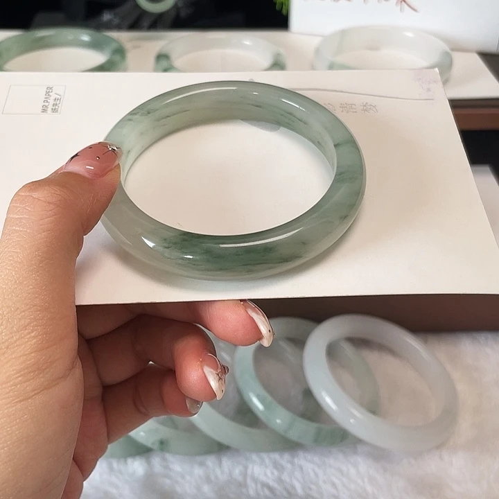 石英质玉手镯未镶嵌福利款56