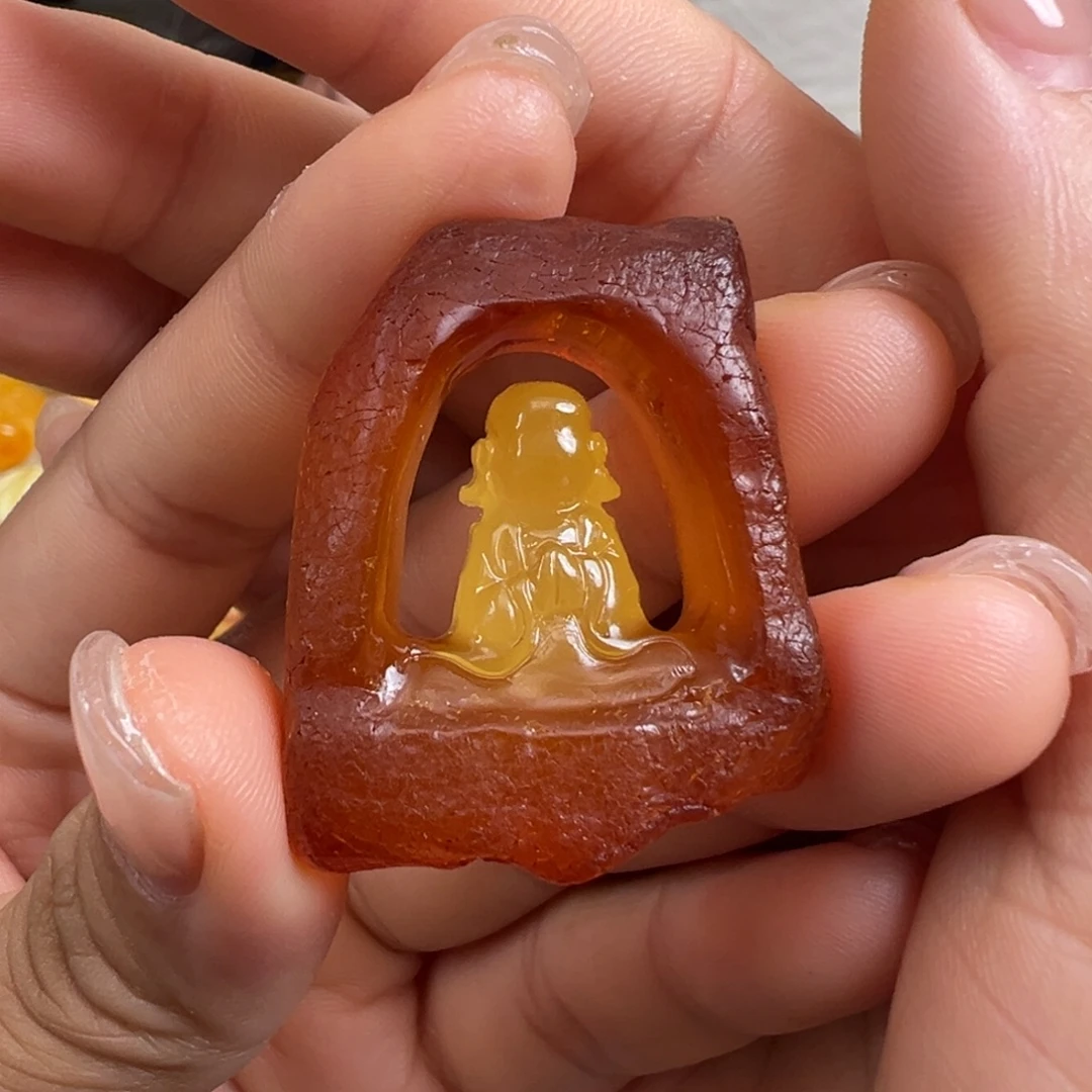 裸石蜜蜡未镶嵌琥珀