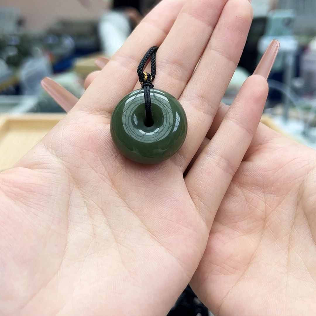 和田玉未镶嵌吊坠(不含链)