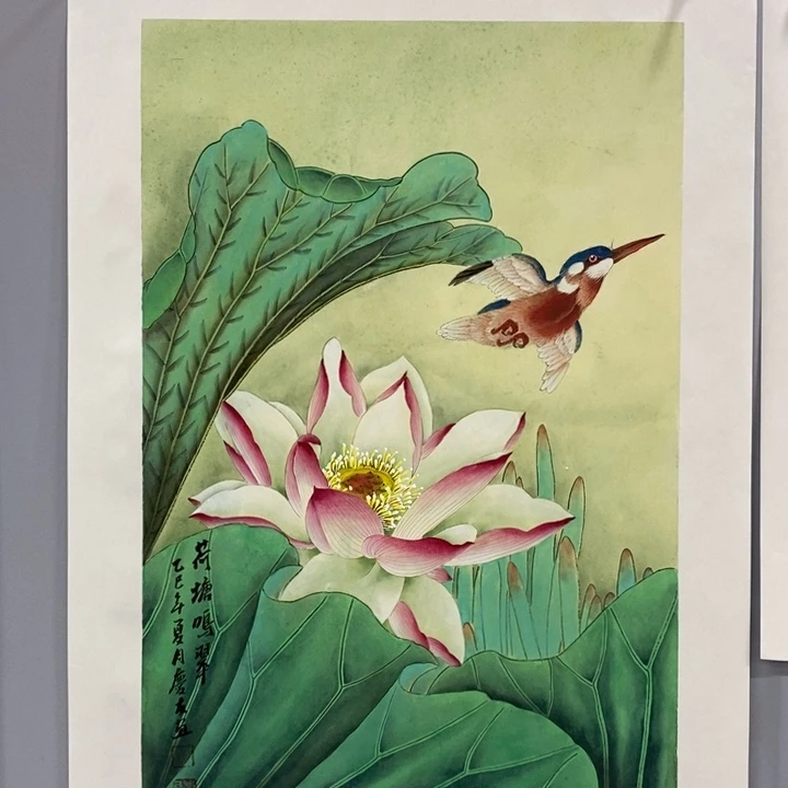 手绘作品等多种形式进行