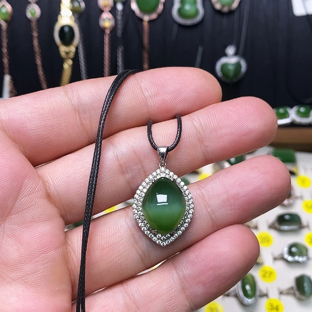 颈饰银S925镶嵌和田玉（碧玉）