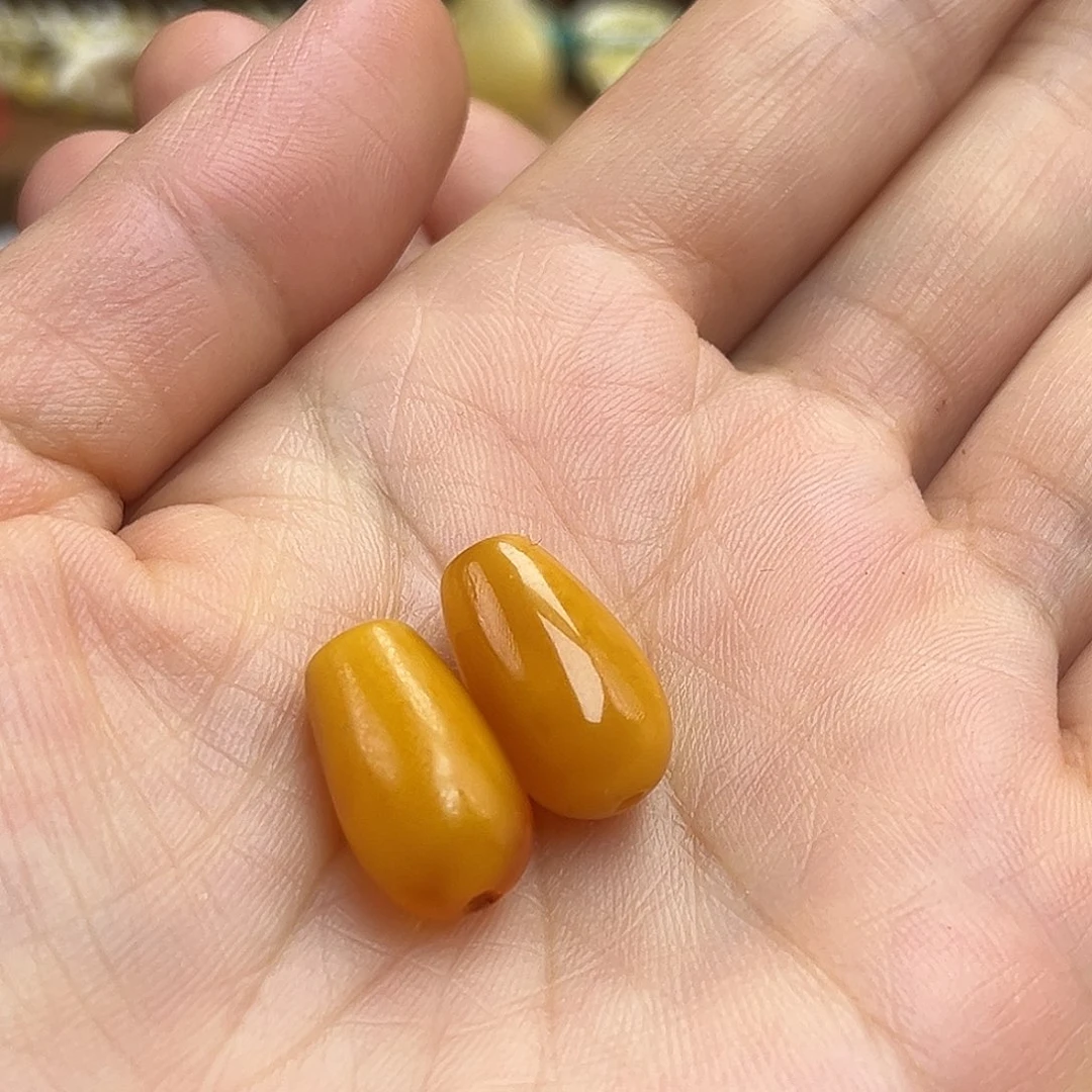 琥珀颈饰未镶嵌蜜蜡吊坠