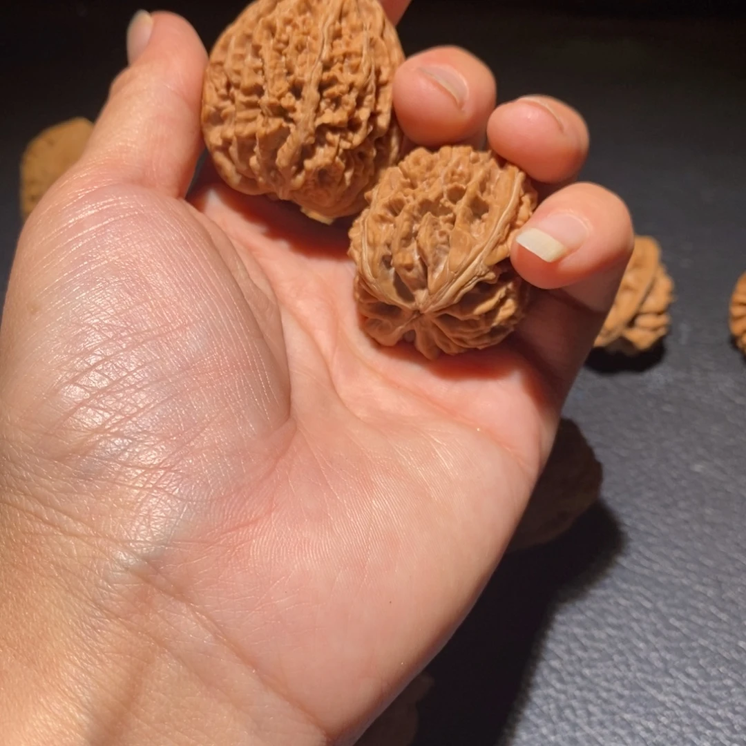 米***色吊坠文玩核桃圣火令