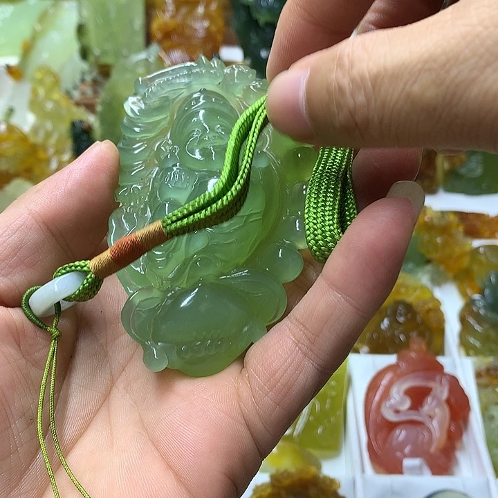 蛇纹石玉未镶嵌珠宝半成品