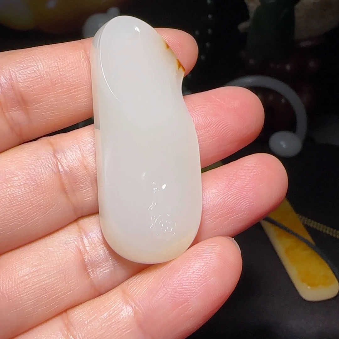 风***行和田玉未镶嵌颈饰
