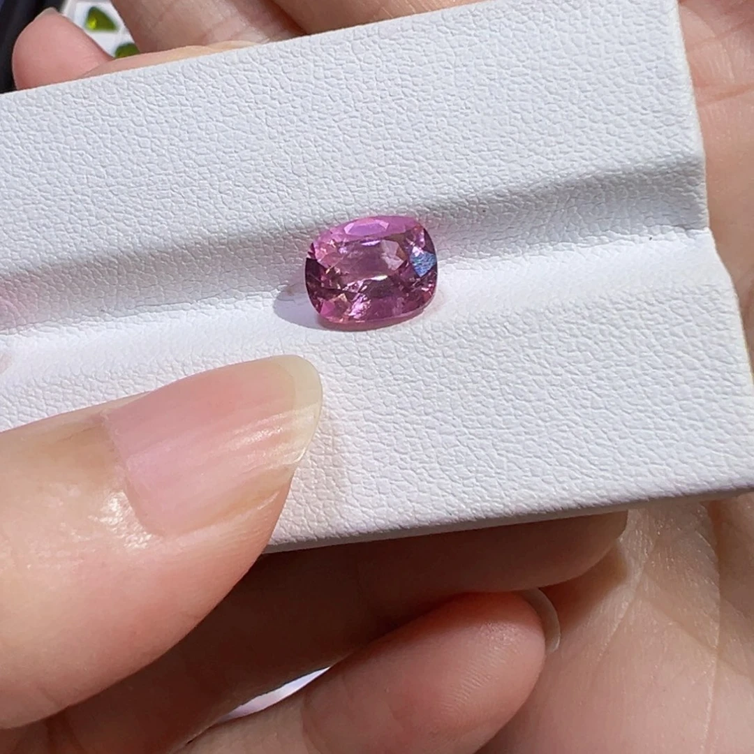 珠宝半成品碧玺未镶嵌2.28ct樱花粉