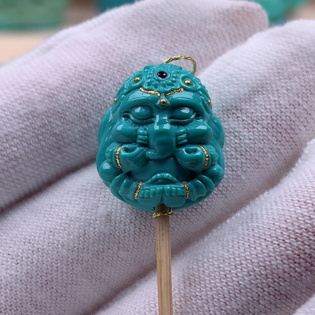 绿松石配饰未镶嵌