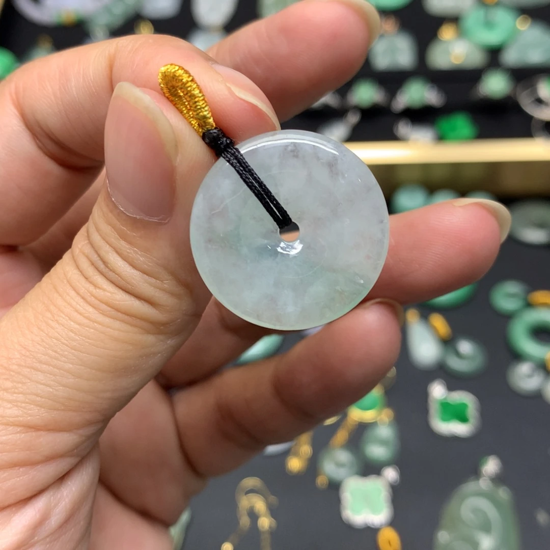 吊坠(不含链)未镶嵌翡翠有纹裂