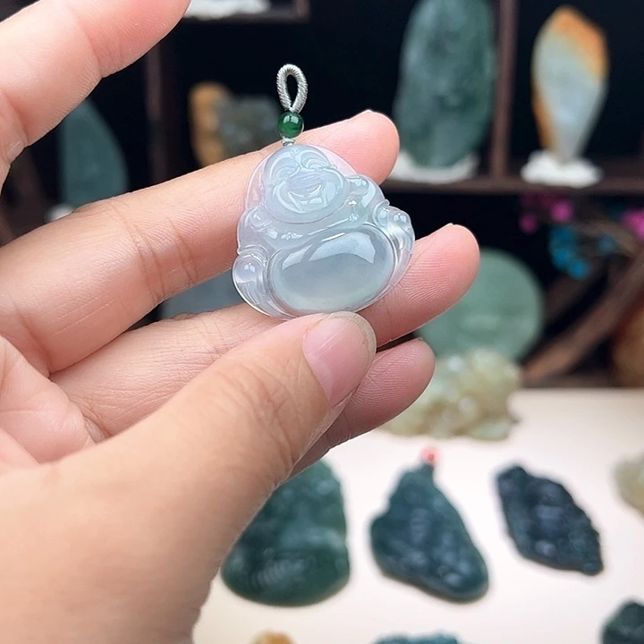 翡翠未镶嵌颈饰佛公