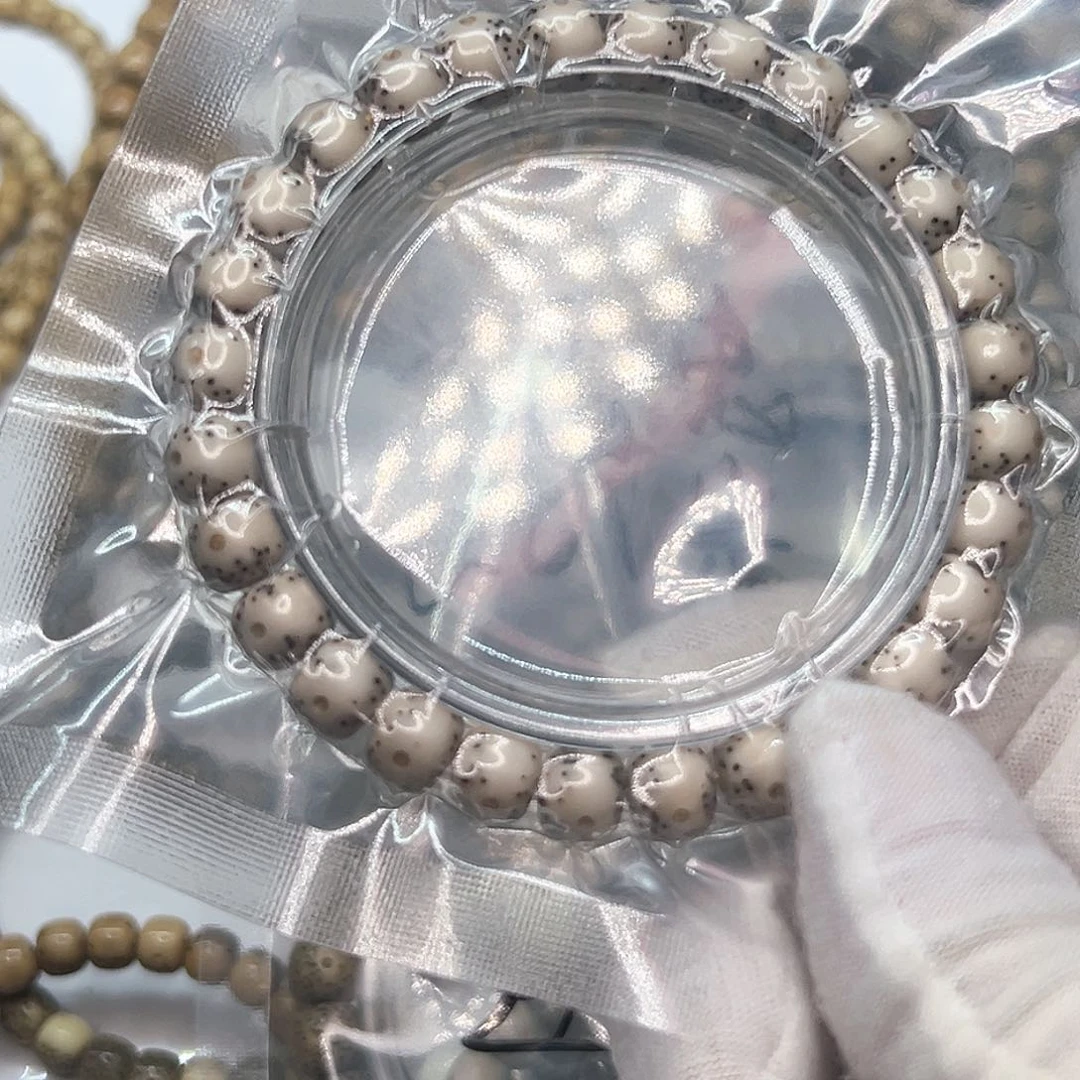 卡8通体留白直播间的品