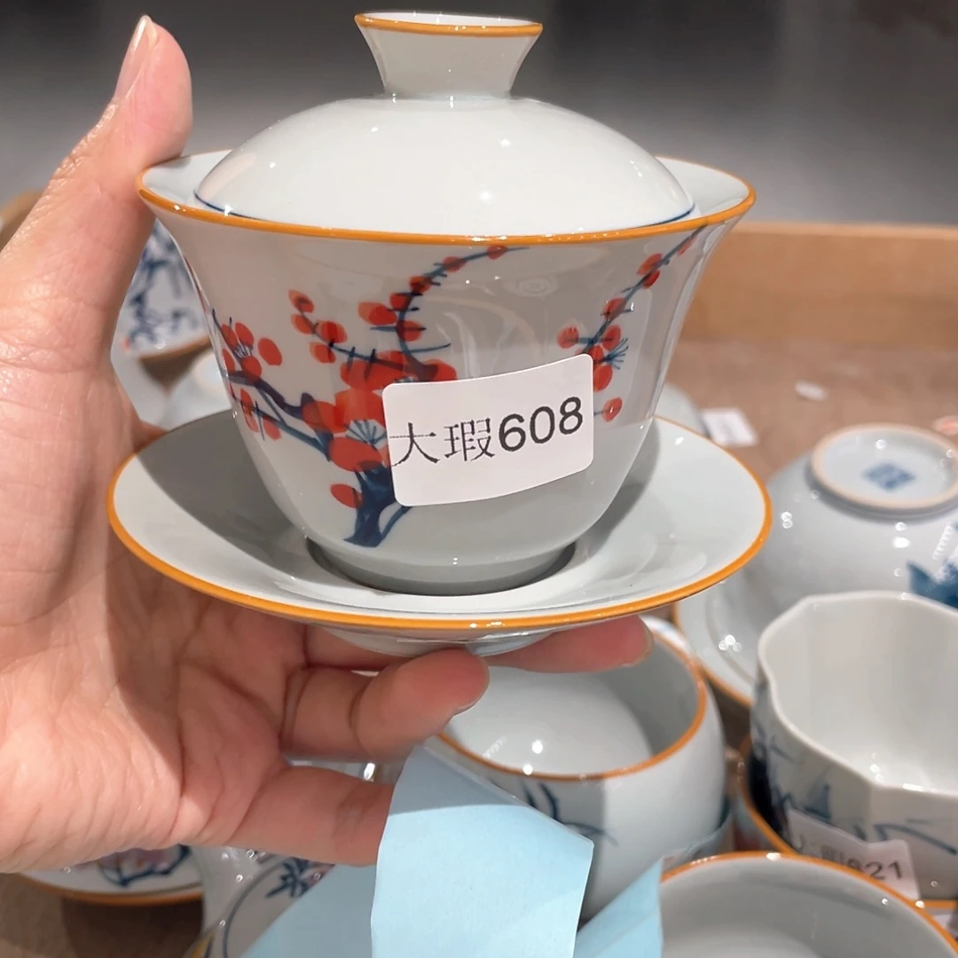 釉下手绘茶具微瑕