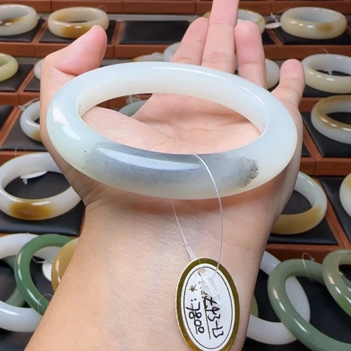 和田玉未镶嵌手镯一口墨60.1