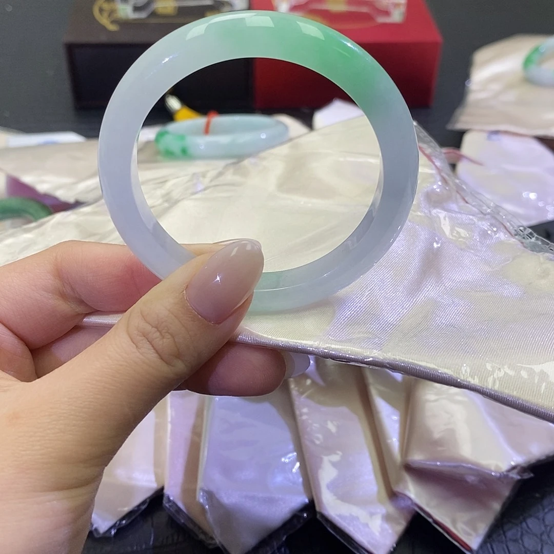 是***亚以闪购为一物一图