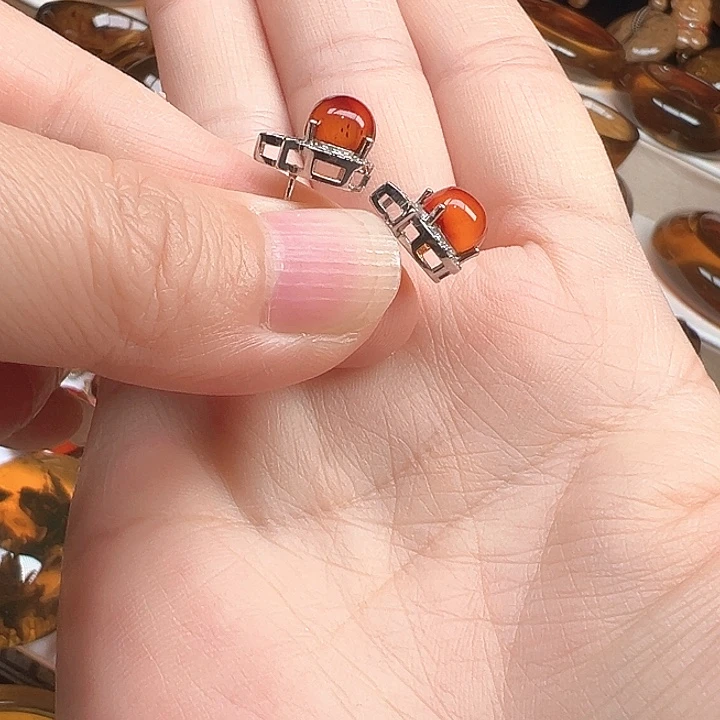 未镶嵌琥珀耳饰天然缅甸血珀耳钉