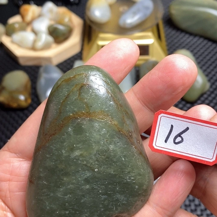 未镶嵌和田玉把件16