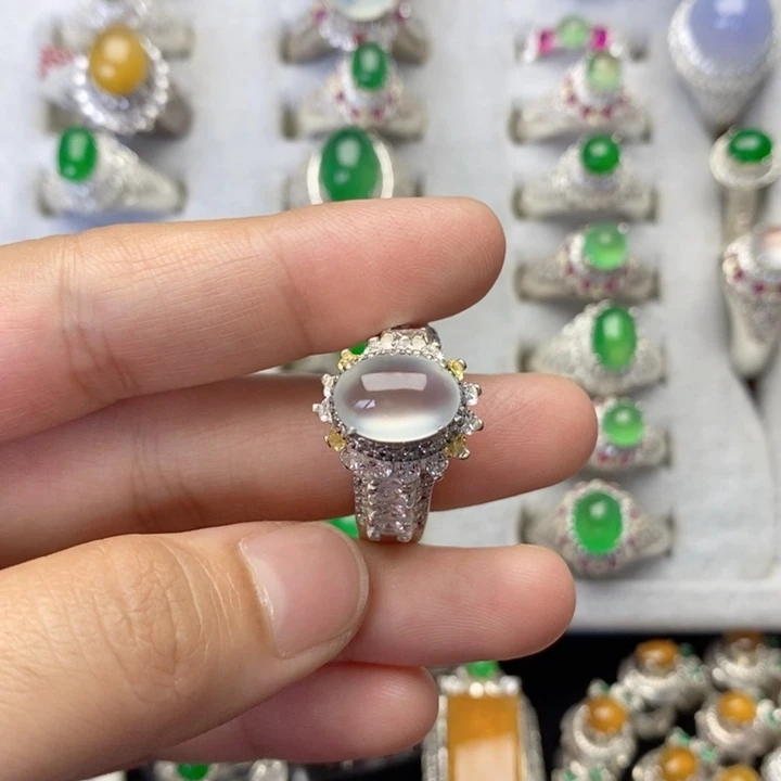 翡翠戒指未镶嵌蛋面
