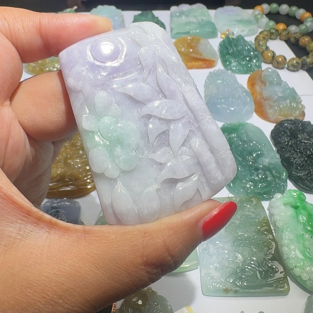 翡翠未镶嵌颈饰吊坠