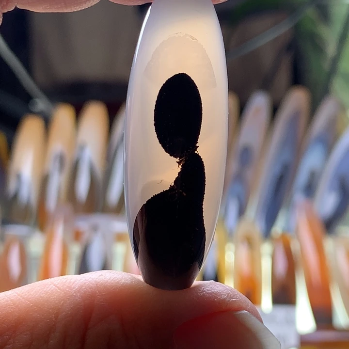 玛瑙/玉髓颈饰未镶嵌100