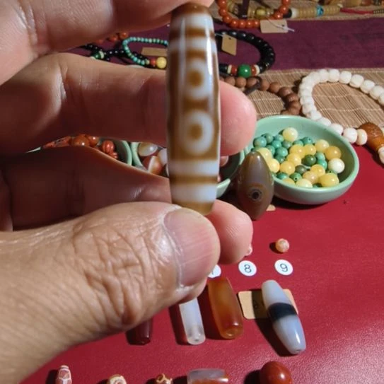 玛瑙/玉髓玛瑙原石吊坠合金