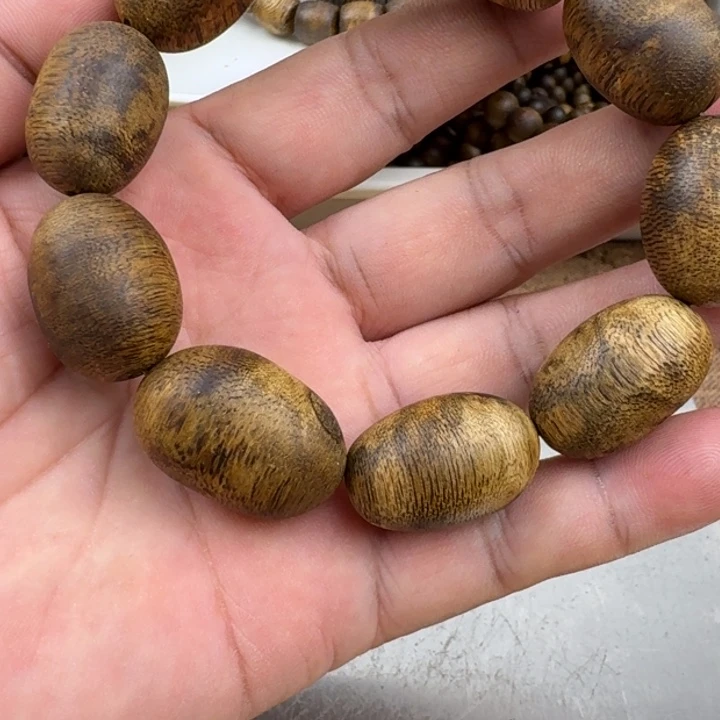 1***2手串沉香金沙叶手串19克加