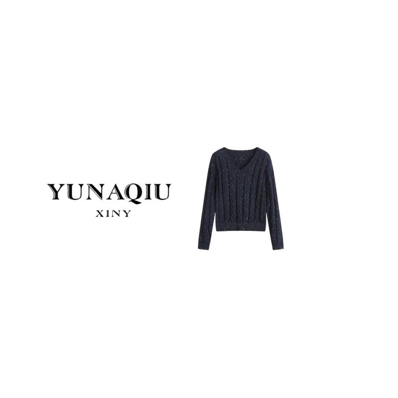 YUNAQIU-钻饰绞花针织开衫镂空上衣V领时尚女毛针织衫毛衣-9640