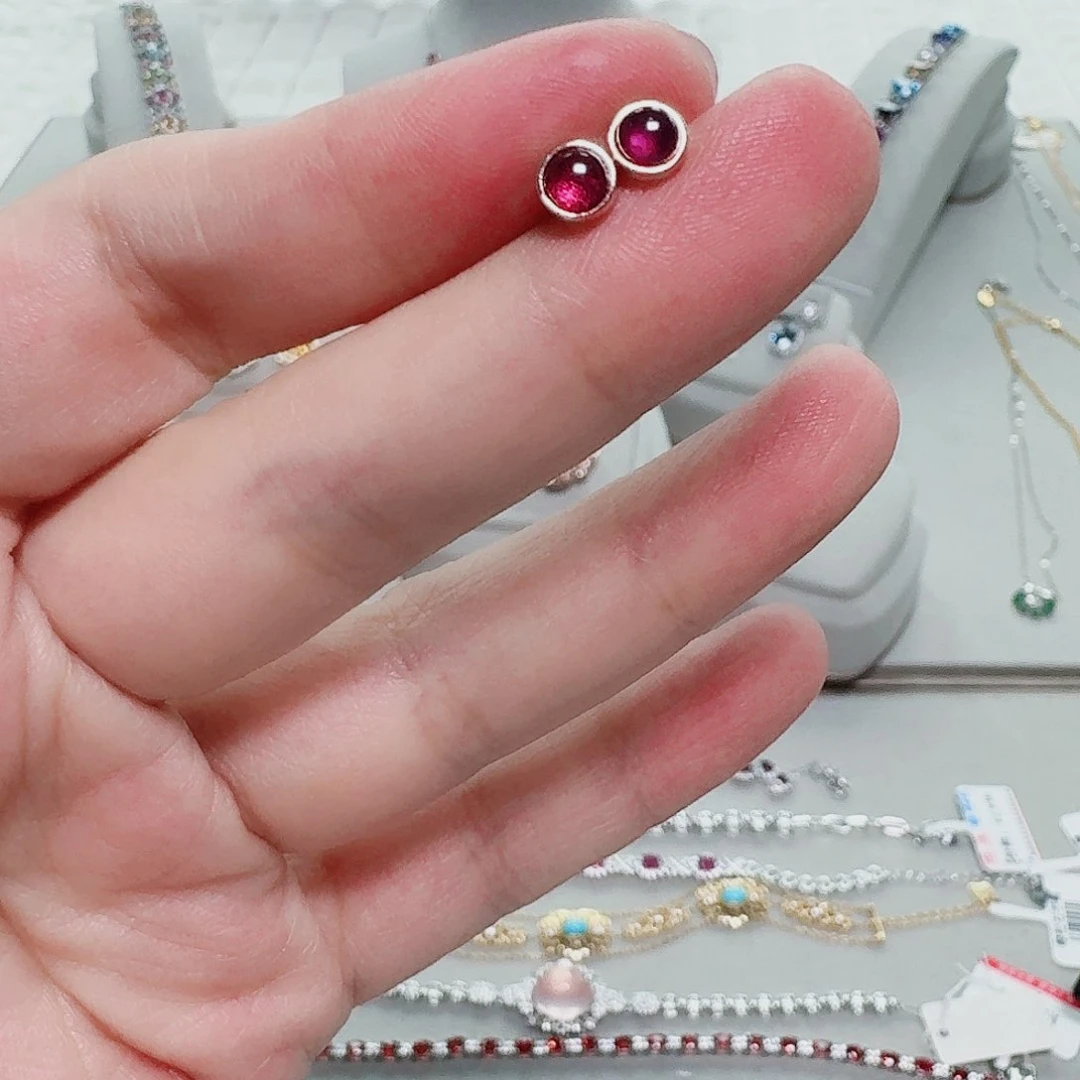 925银合成立方氧化锆耳钉