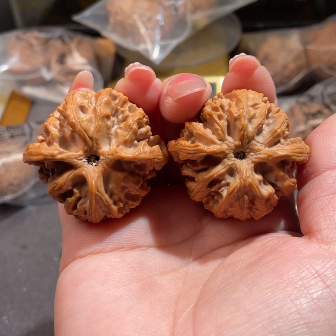 文玩核桃吊坠内****.42苹果