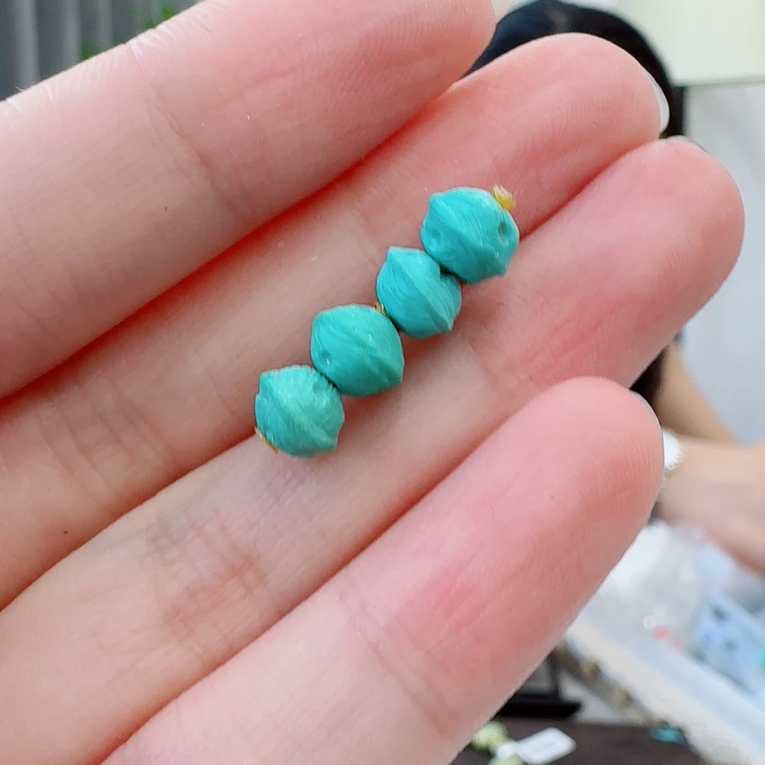 未镶嵌绿松石珠宝奇石