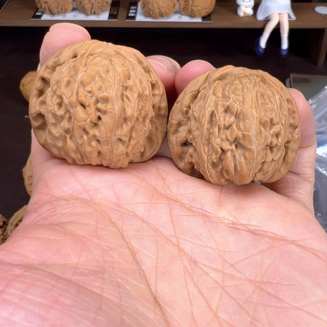 文玩核桃把件小*.白狮子39